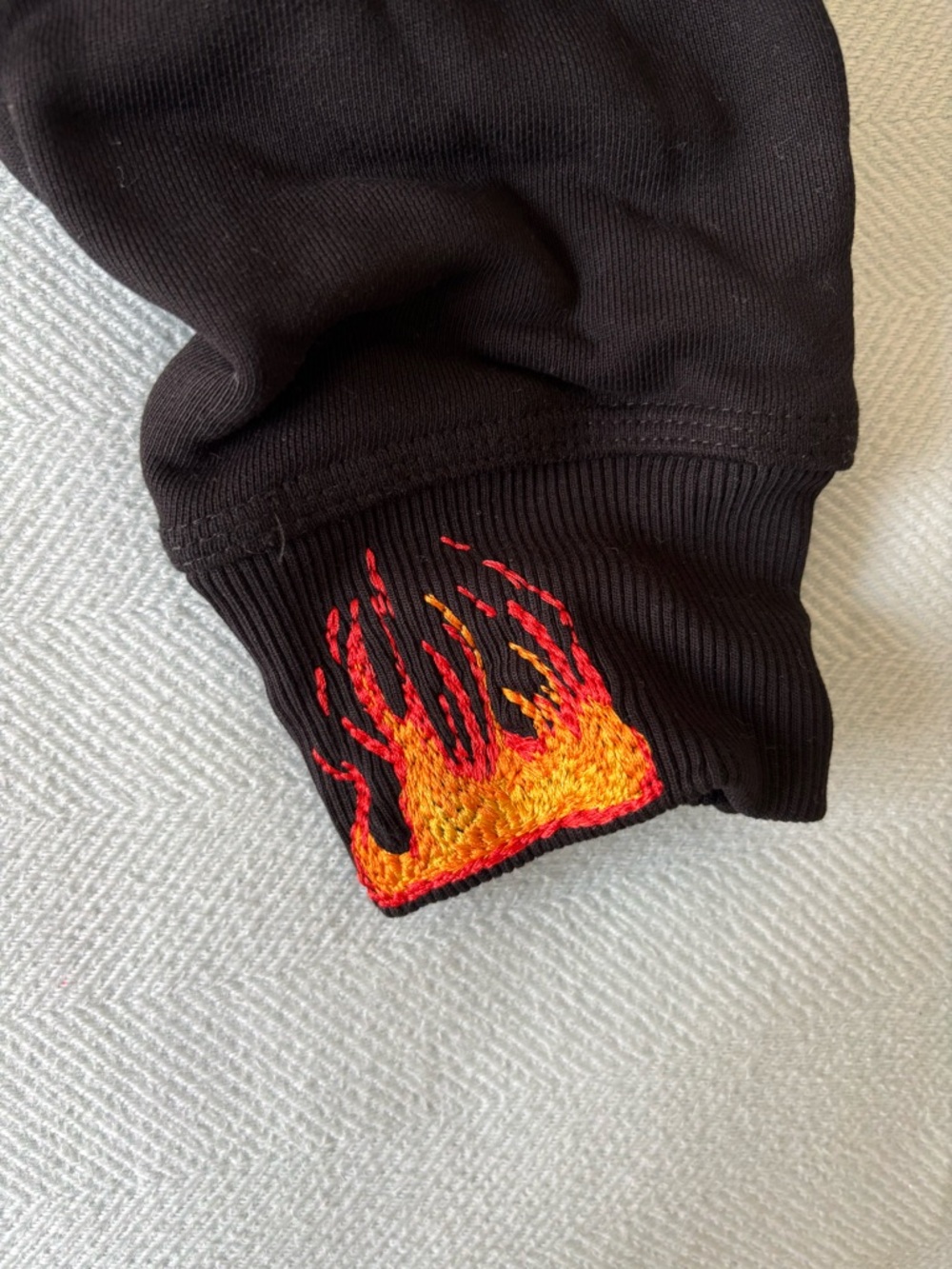 Black XL Riot Hoodie - Picture 2 of 4